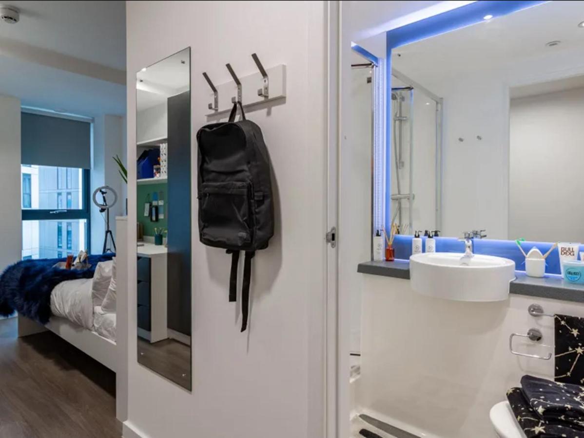 Modern Rooms In Wembley, Sk London Bagian luar foto
