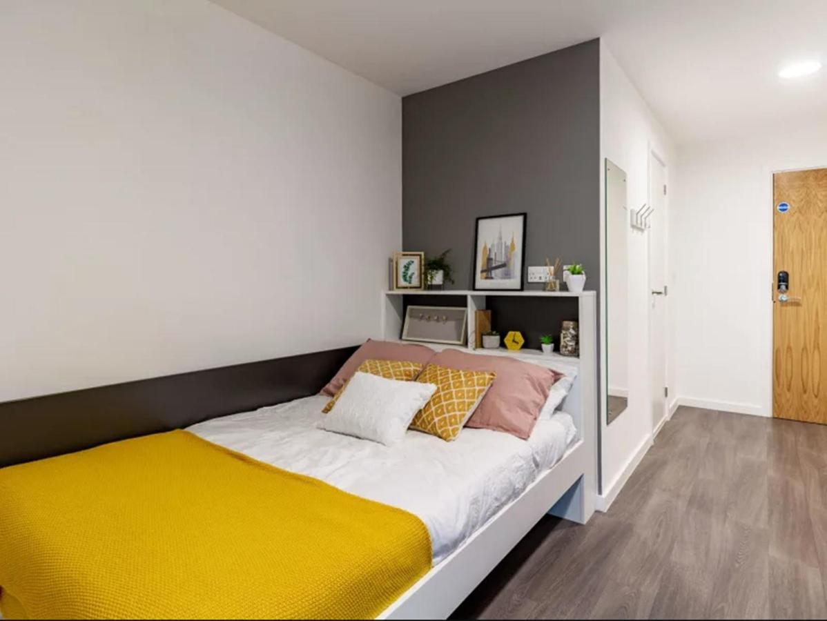 Modern Rooms In Wembley, Sk London Bagian luar foto